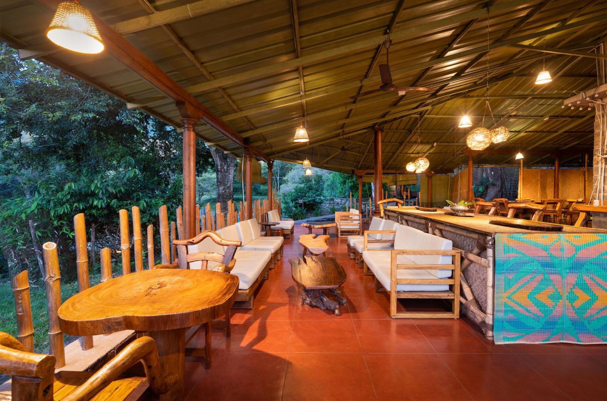 Hotel Jungle Hut Masinagudi Esterno foto